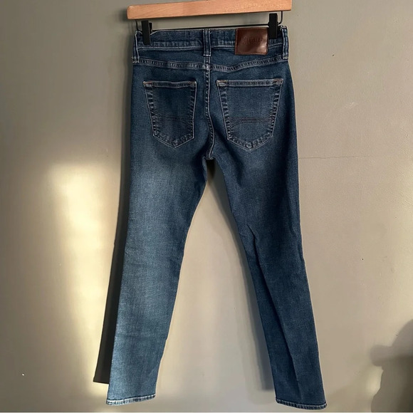 Hollister Men's Medium Wash Stacked Skinny Jeans. 26/28 - Picture 6 of 7